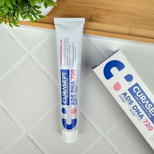 Зубная паста с хлоргексидином и гамамелисом Curasept ADS 720 + DNA (Италия), 75мл НФ-00000752 фото