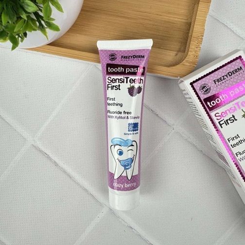 Зубная паста без фтора FrezyDerm SENSITEETH First Tooth Paste (Греция), от 6 месяцев, 40 мл НФ-00000425 фото